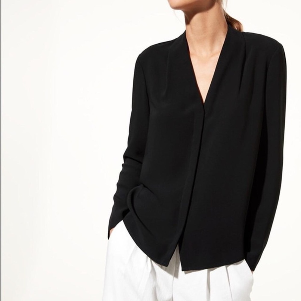 Babaton Black Akira Power Blouse